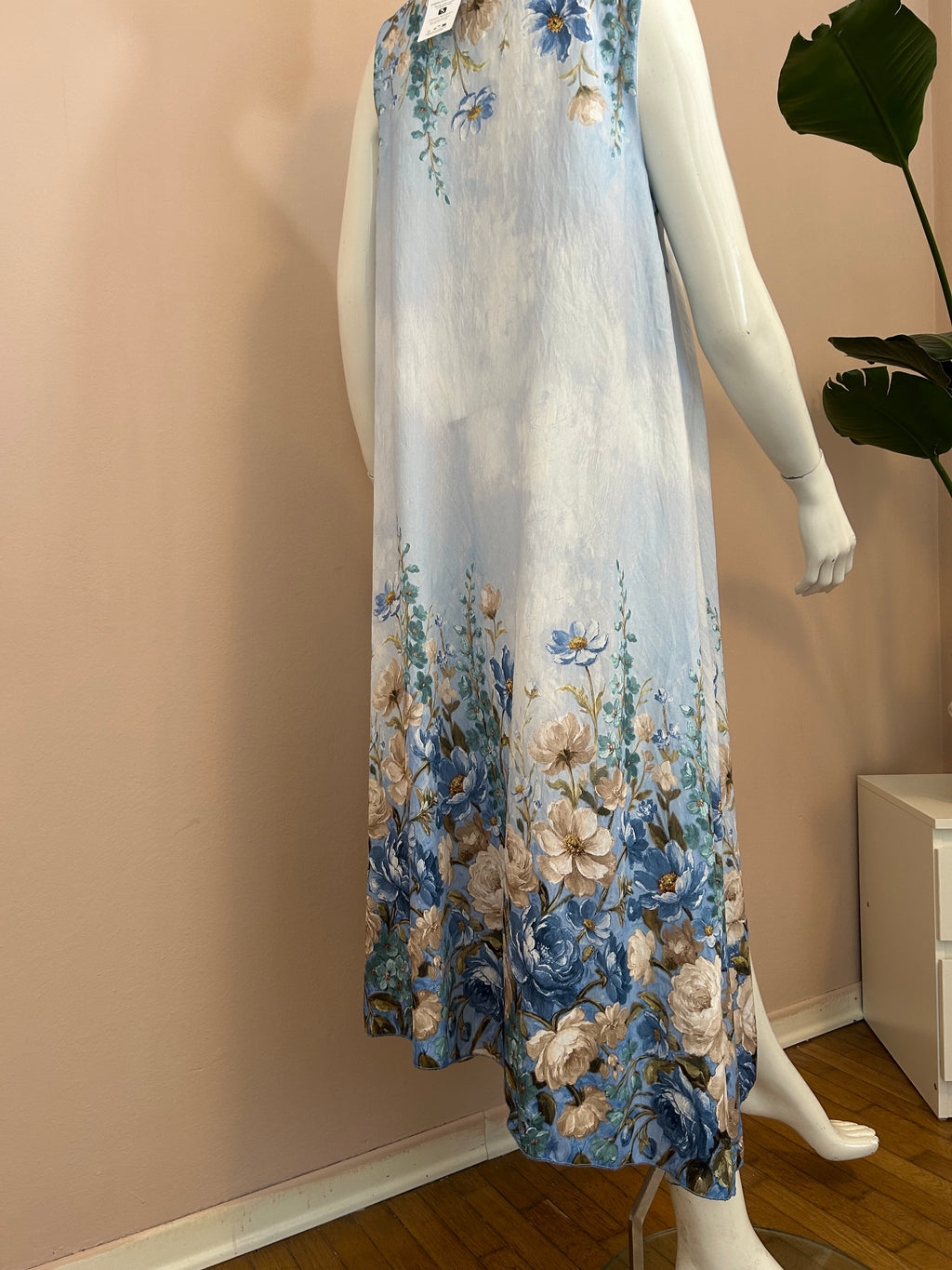 Vestito estivo donna tessuto viscosa 100% . Taglia 42-44 non trasparente