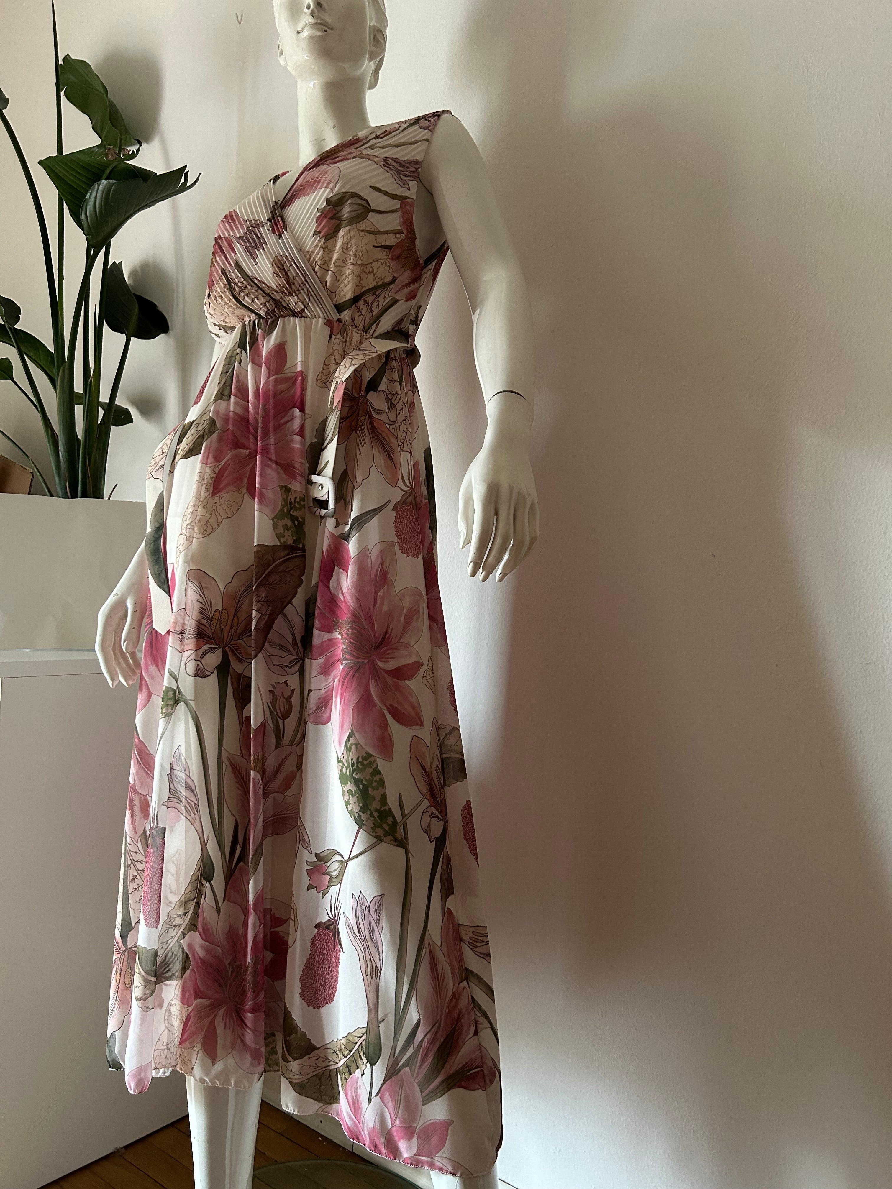 Vestito elegante donna con cintura .